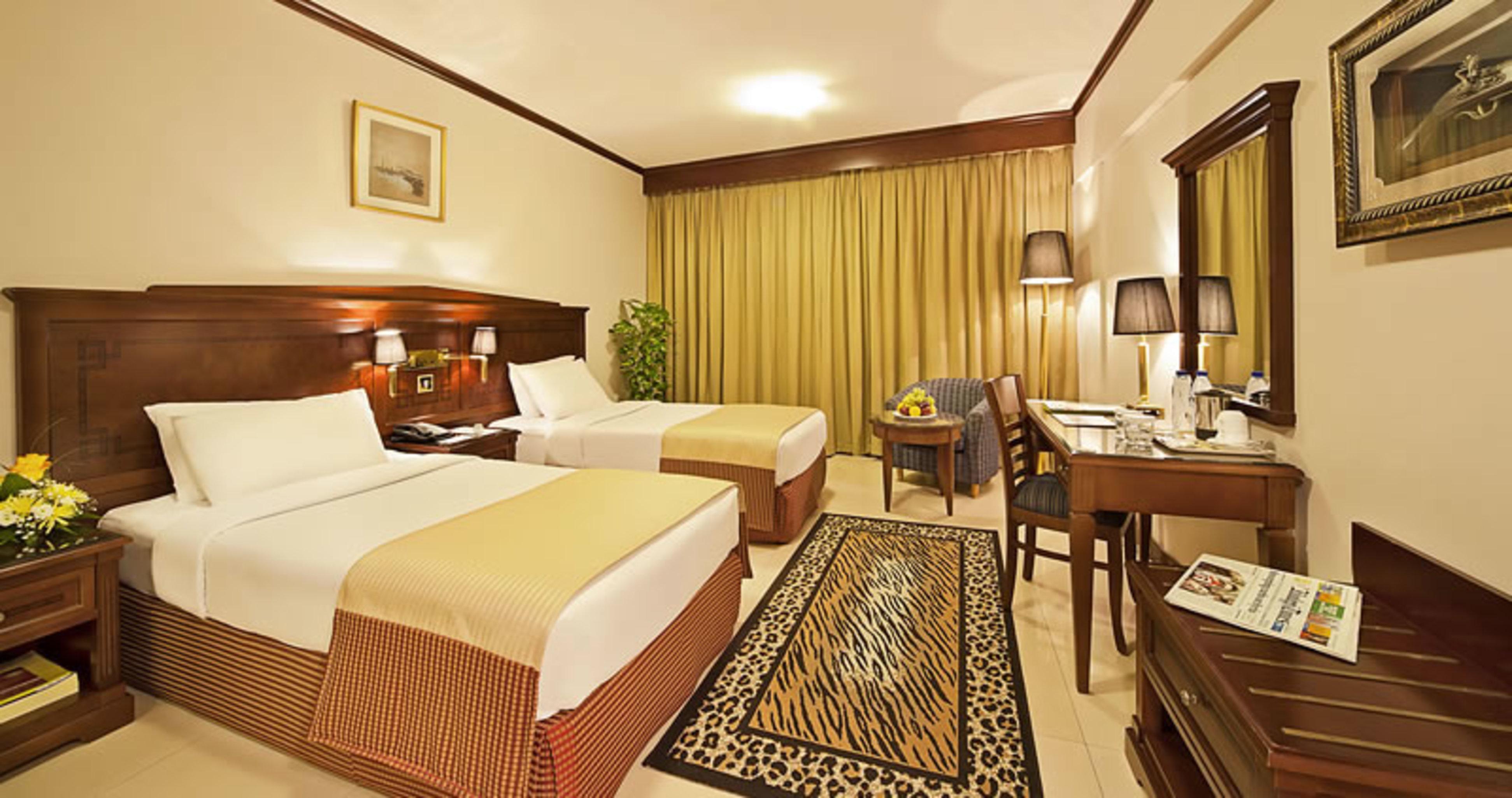 Admiral Plaza Hotel Dubai Exterior photo