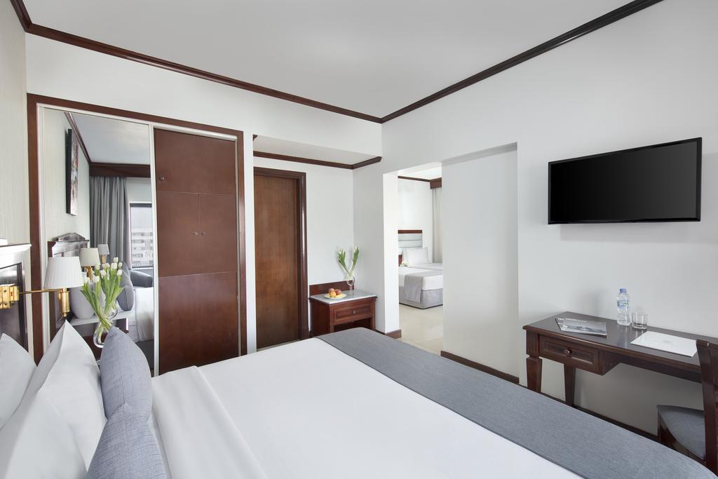 Admiral Plaza Hotel Dubai Exterior photo